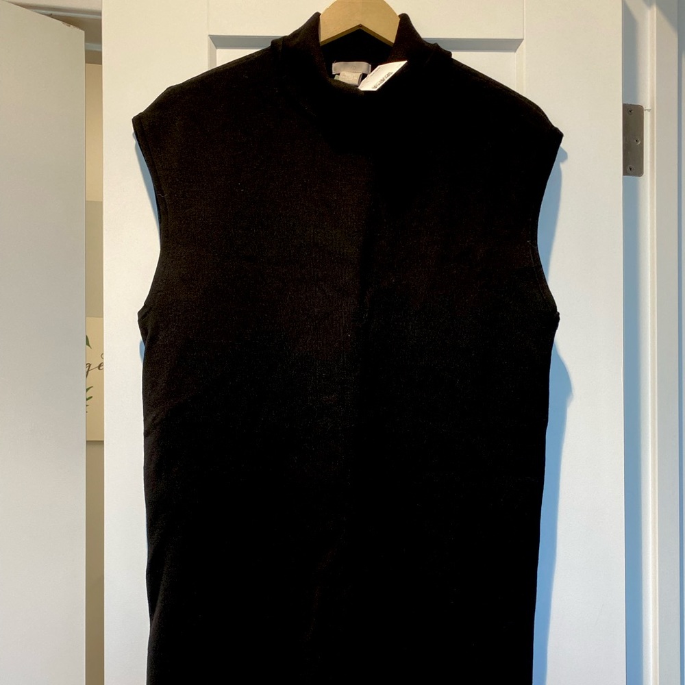 Brand: H & M
Color: black
Size: large
Fit: oversized